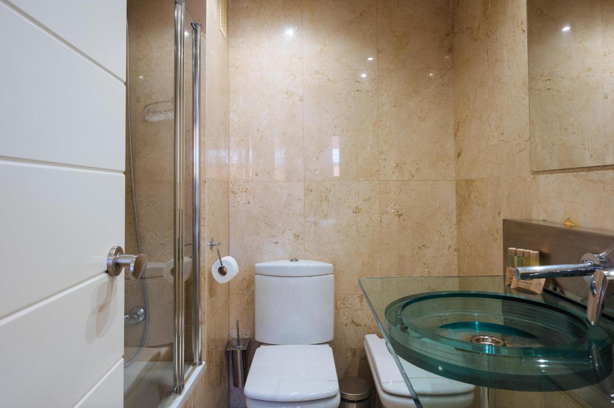 San Bernardo Home Free Parking Seville Exterior photo